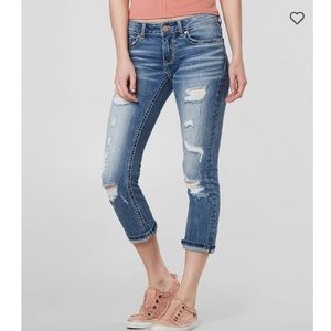 BKE Stella Distressed Cropped Jeans